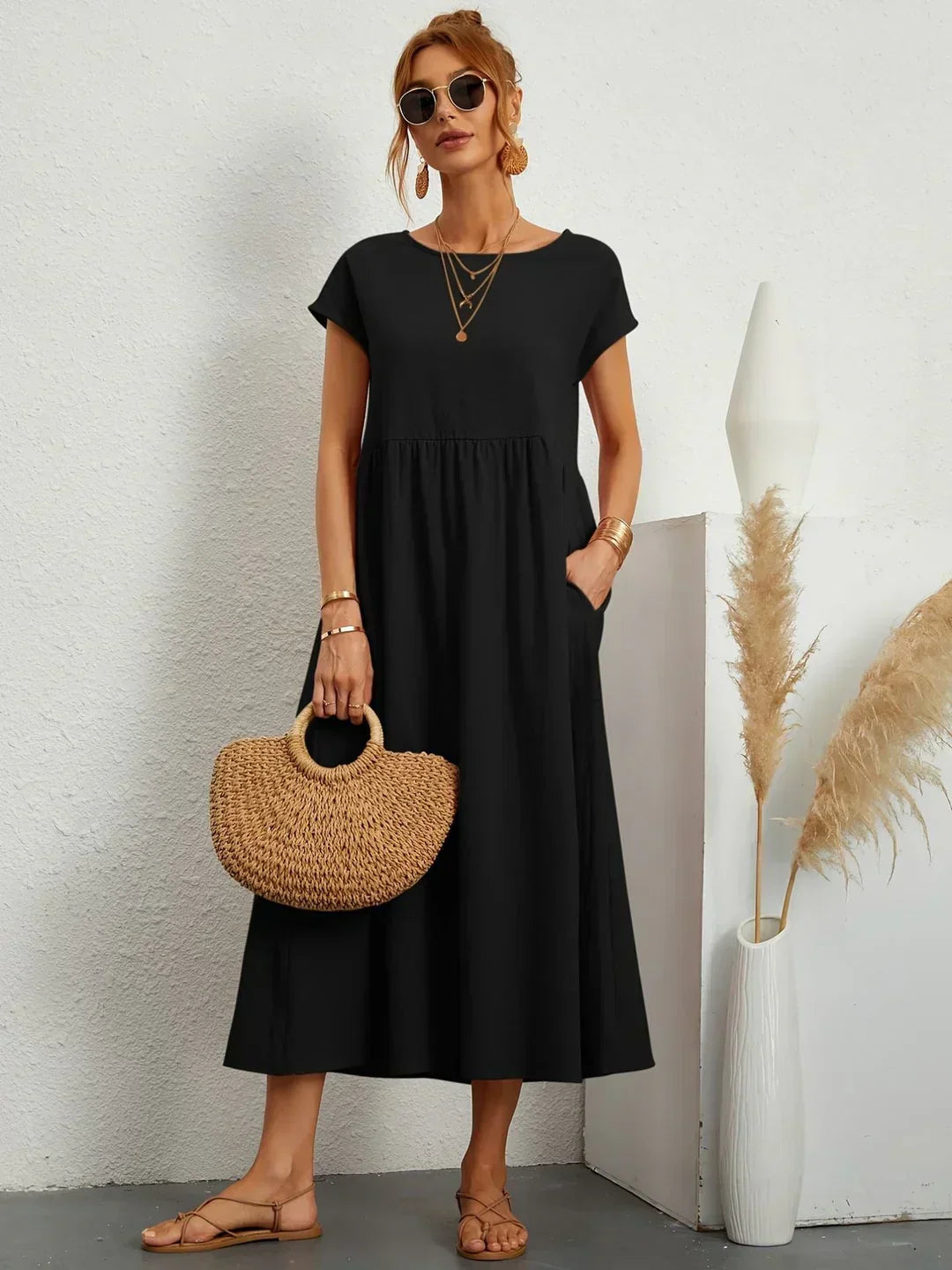 Evi | Fließendes Midikleid zeitlose Eleganz