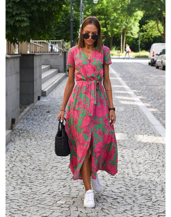 Julia | Elegantes Kleid mit V-Ausschnitt und figurformendem Schnitt