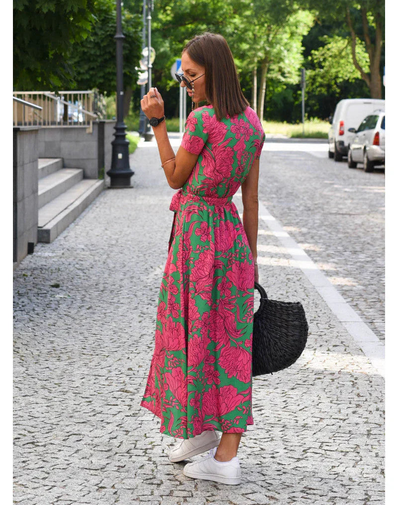 Julia | Elegantes Kleid mit V-Ausschnitt und figurformendem Schnitt