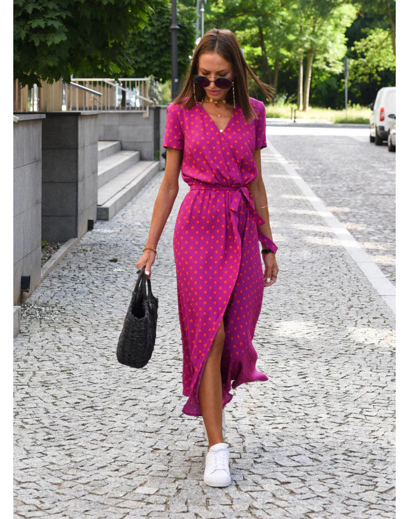 Julia | Elegantes Kleid mit V-Ausschnitt und figurformendem Schnitt