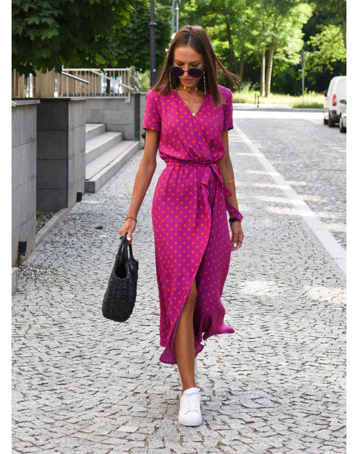 Julia | Elegantes Kleid mit V-Ausschnitt und figurformendem Schnitt