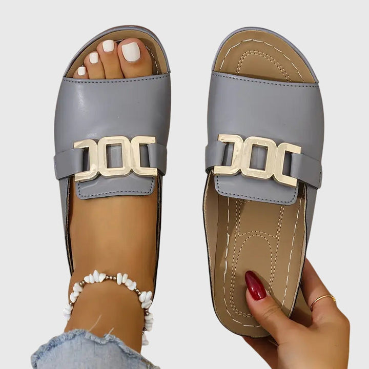 Karla | Bequeme Sandalen mit Schnallen
